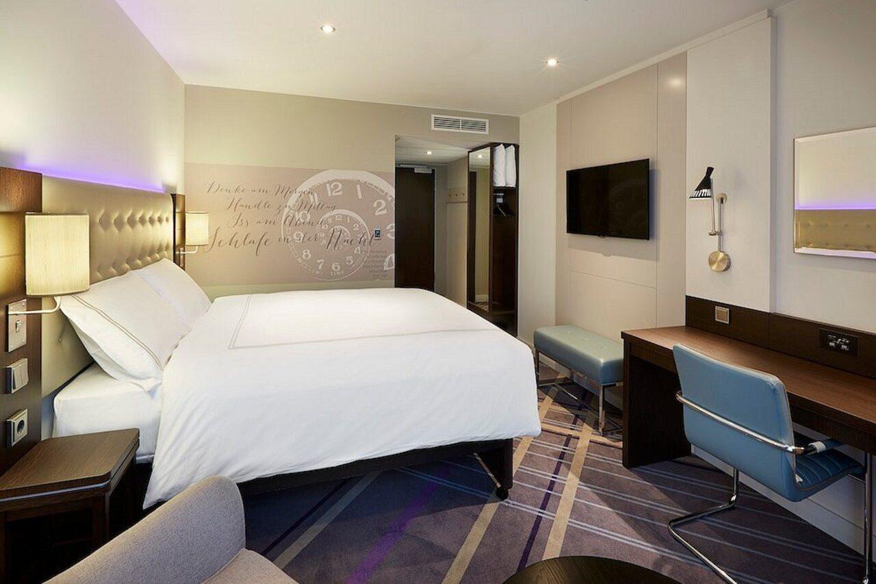 Holiday Inn Express Stuttgart Airport, An Ihg Hotel Leinfelden-Echterdingen Exterior photo
