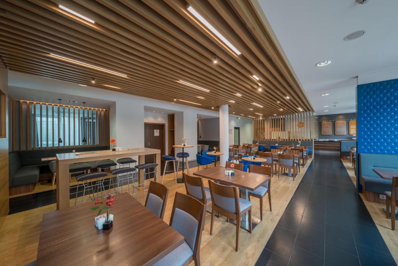 Holiday Inn Express Stuttgart Airport, An Ihg Hotel Leinfelden-Echterdingen Exterior photo