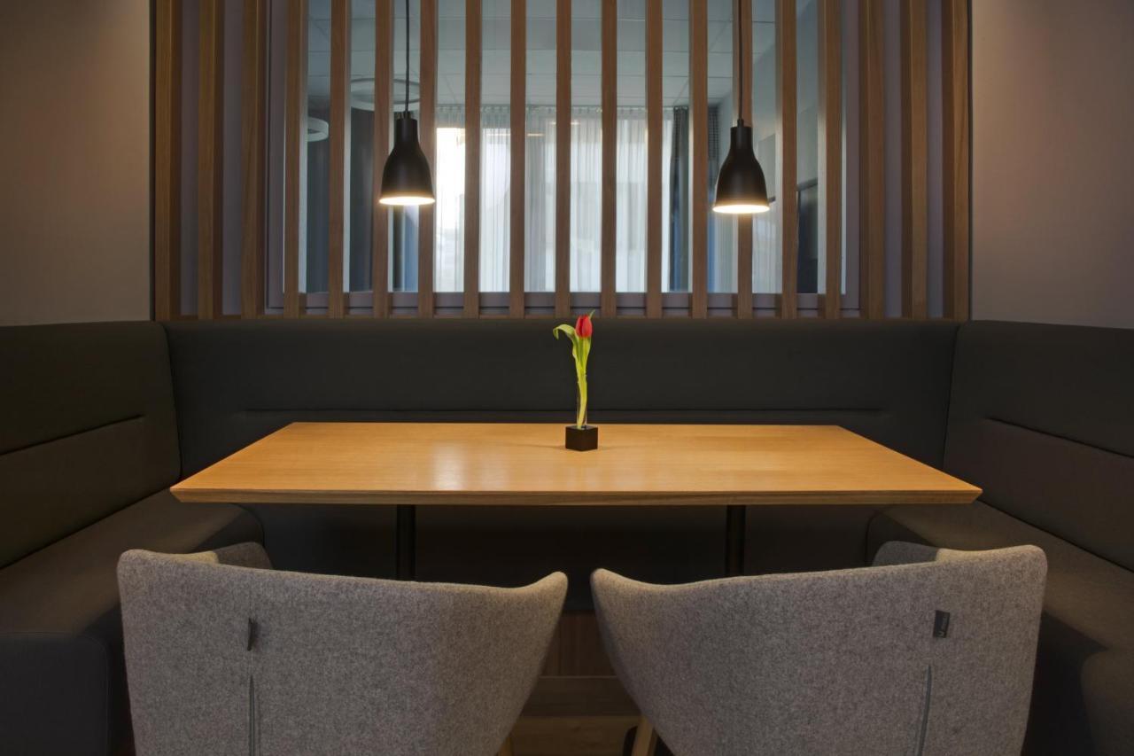 Holiday Inn Express Stuttgart Airport, An Ihg Hotel Leinfelden-Echterdingen Exterior photo